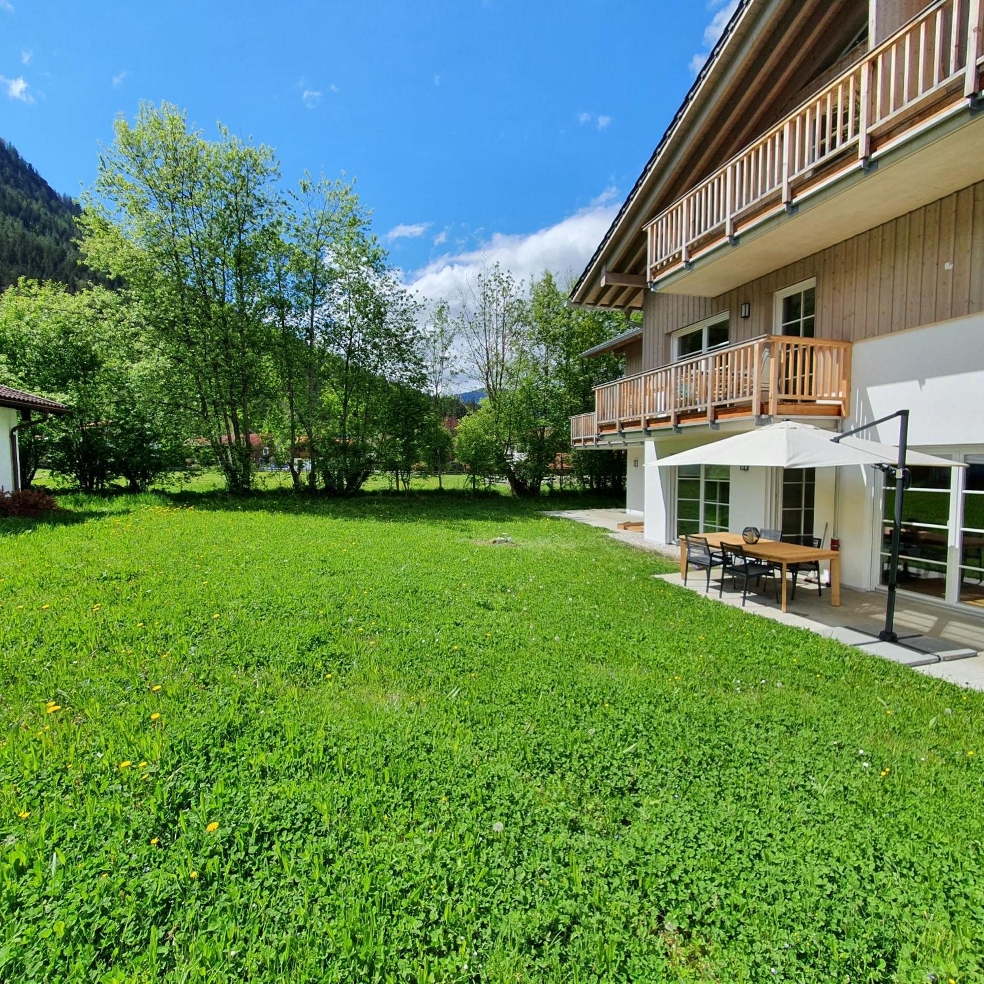 Traumhafte Ferienwohnung Im Alpinen Stil In Traumlage Schoenau am Koenigsee Exterior photo